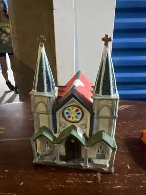 Collins Christmas Village Porcelain Lighted Church with Stained Glass Windows